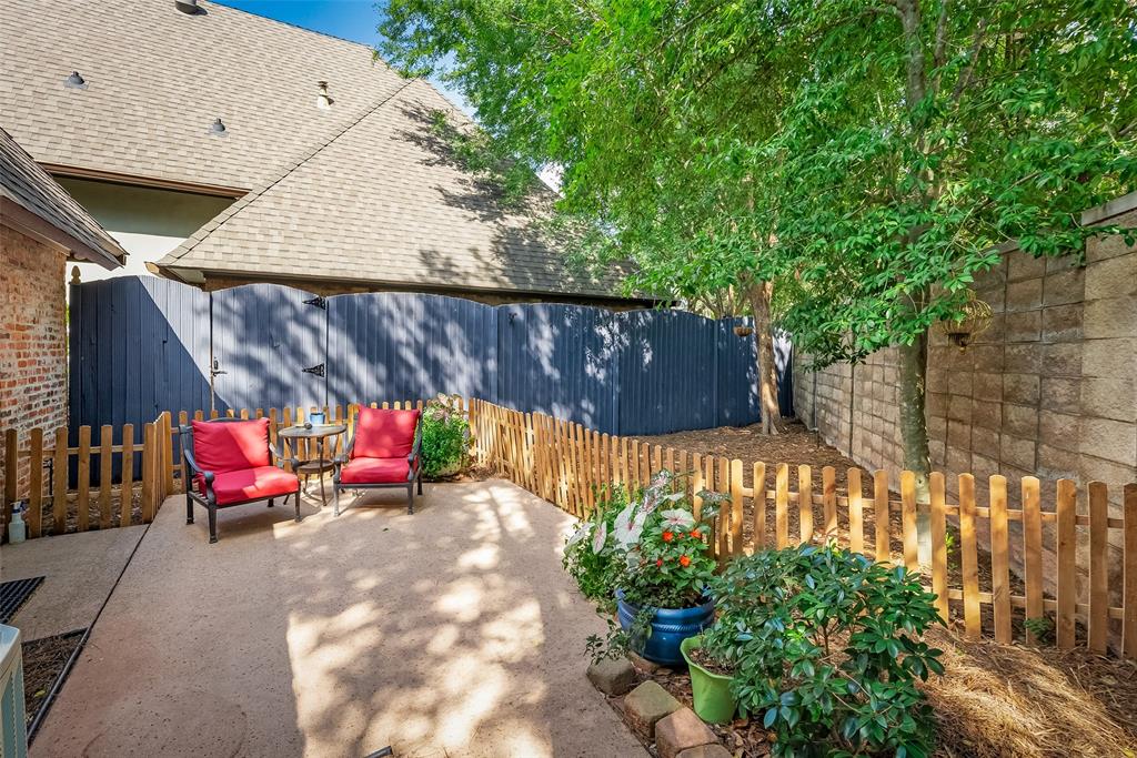120 Carondelet Court Property Photo 34