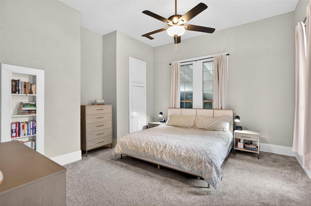 107 S Washington Street Property Photo 7