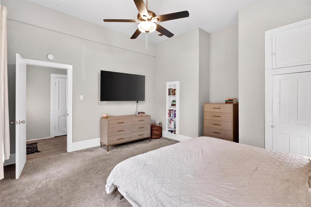 107 S Washington Street Property Photo 10