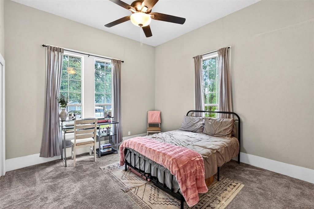 107 S Washington Street Property Photo 15