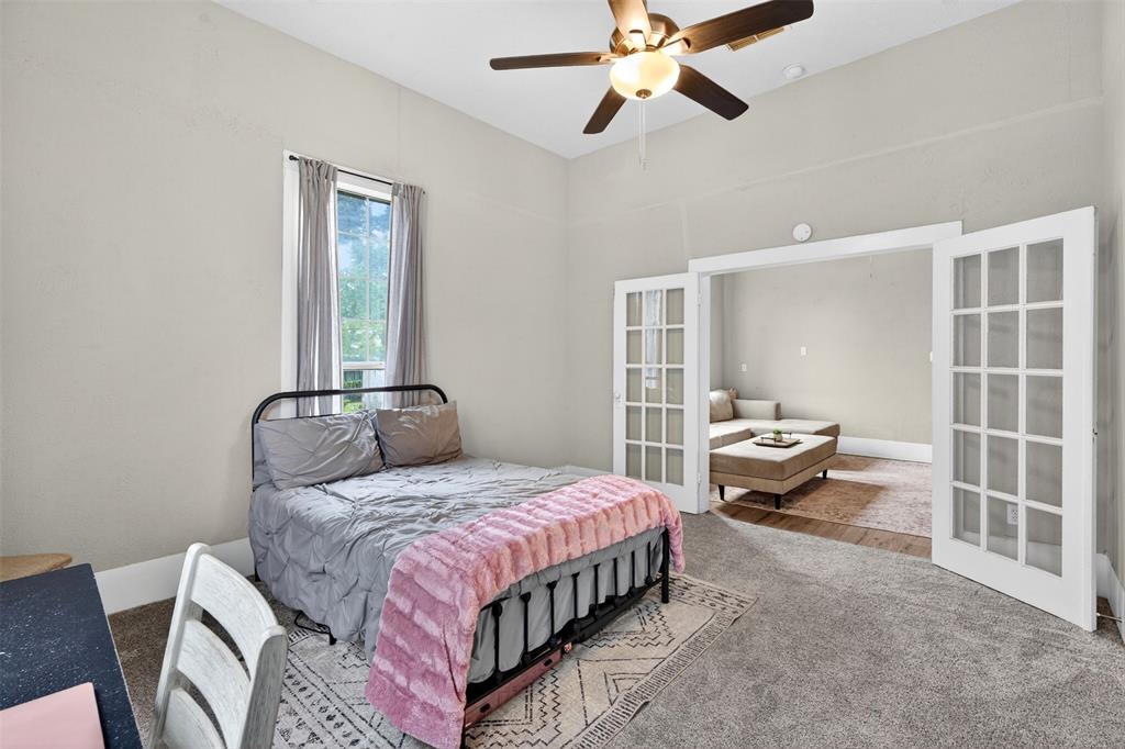 107 S Washington Street Property Photo 17