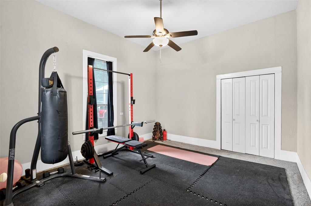 107 S Washington Street Property Photo 18