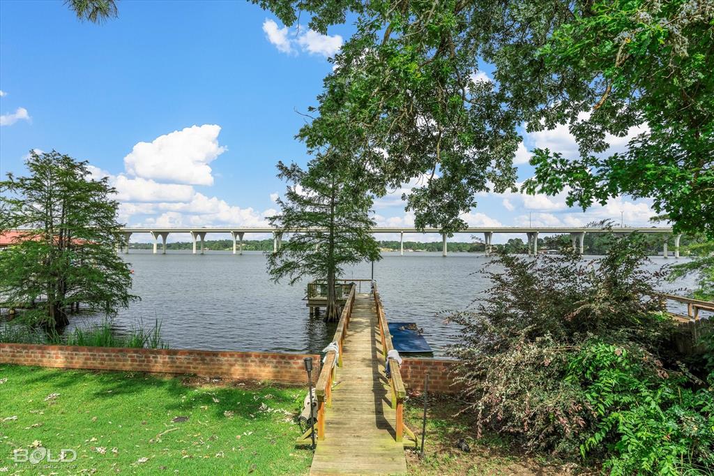 1821 Willow Point Drive Property Photo 35