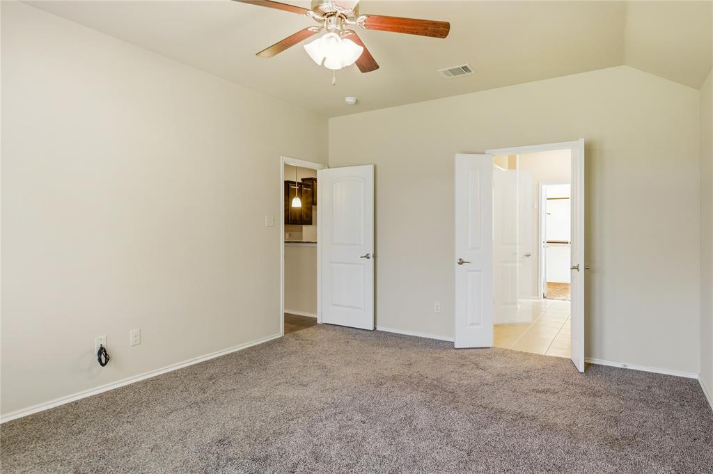 945 Lake Woodland Drive Property Photo 28
