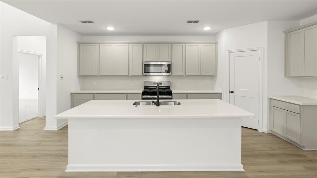 461 Silent Pond Park Property Photo 5