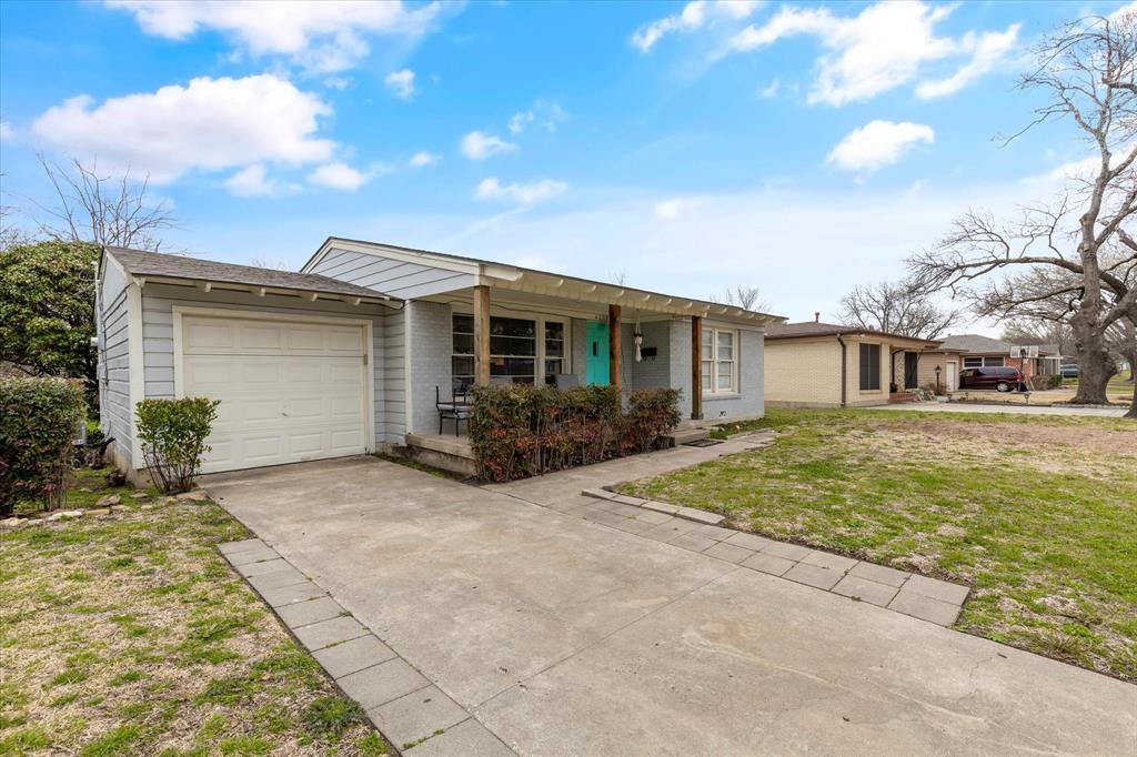 4228 Winfield Avenue Property Photo 4
