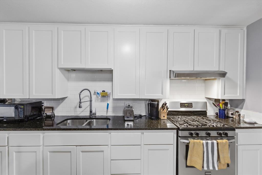 4228 Winfield Avenue Property Photo 10