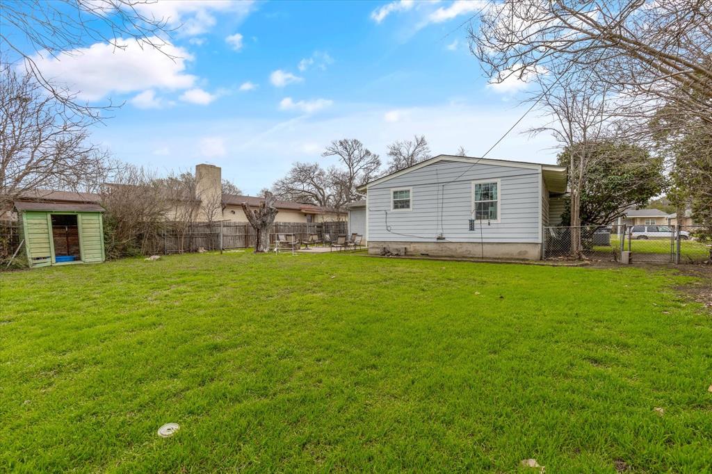 4228 Winfield Avenue Property Photo 18