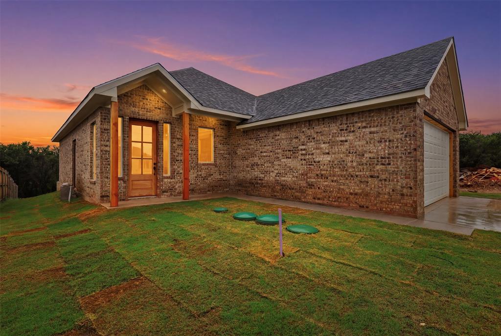 1413 Ridgeview Circle Property Photo 2
