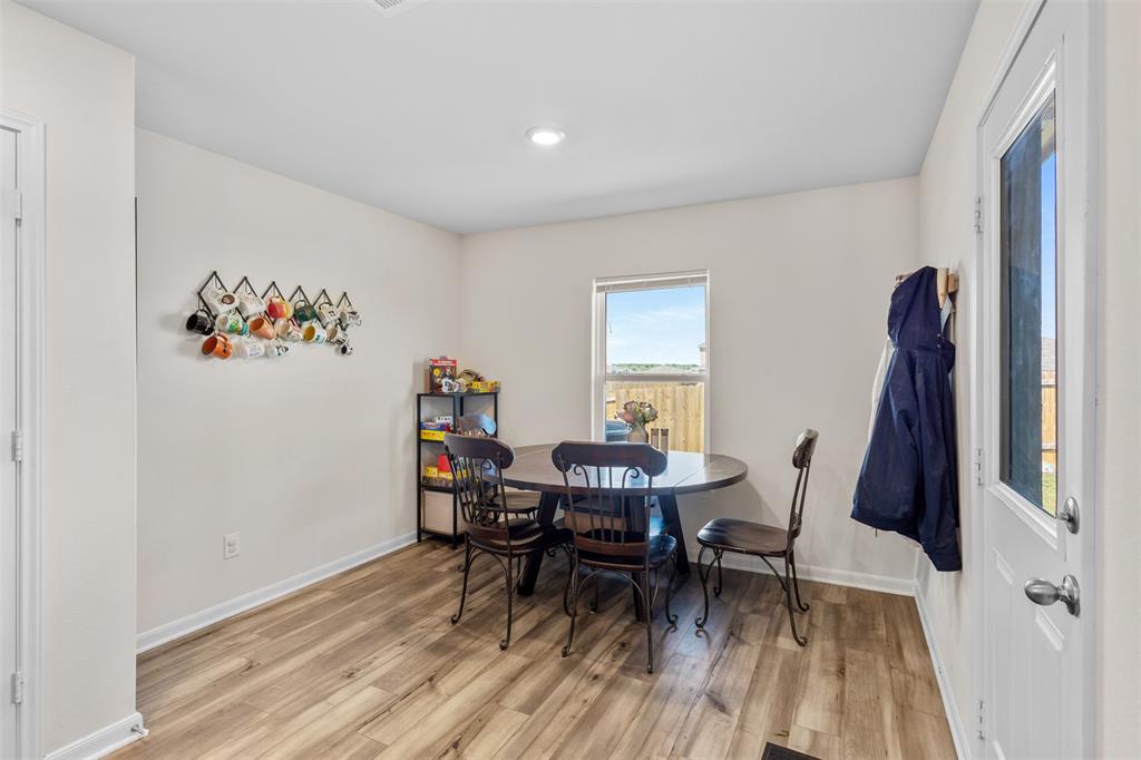 932 American Flyer Boulevard Property Photo 10