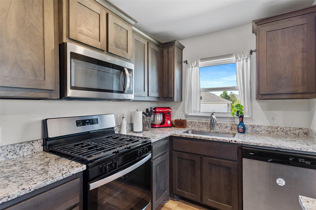 932 American Flyer Boulevard Property Photo 11