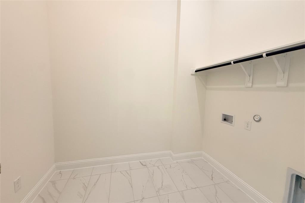 9829 Palermo Lane Property Photo 24