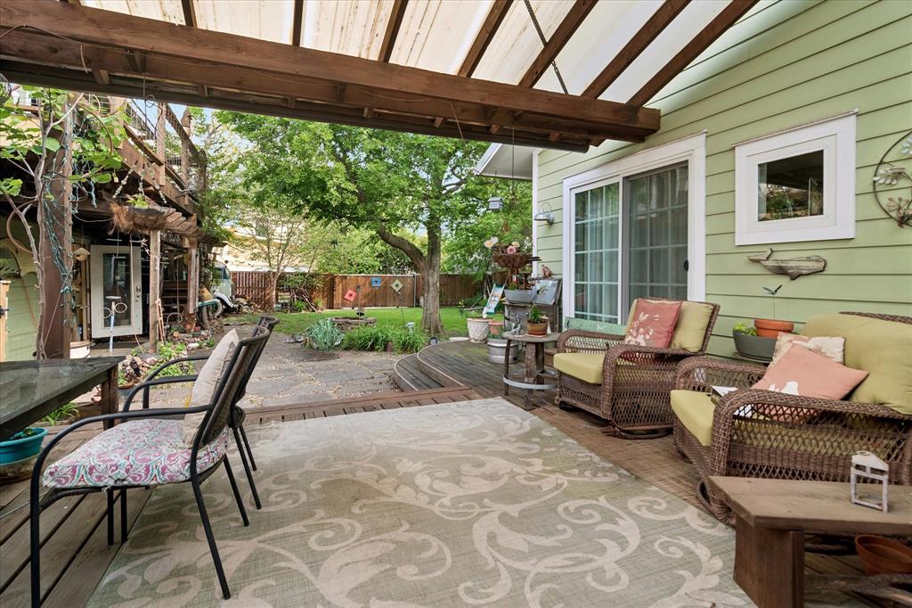 8910 San Fernando Way Property Photo 22