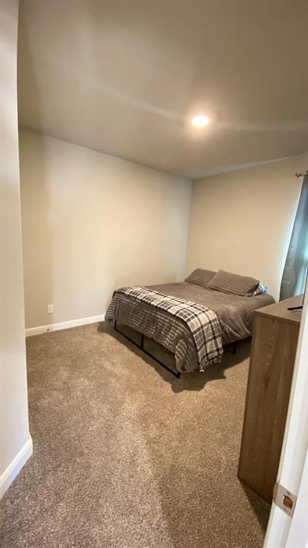 252 Drumcliffe Drive Property Photo 10