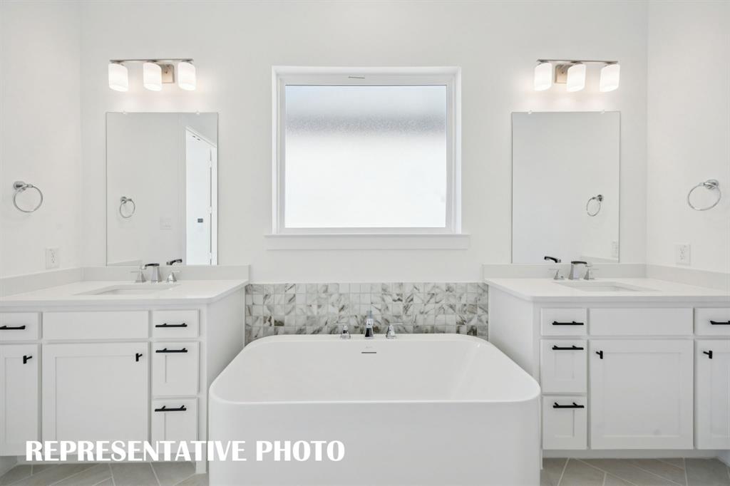 2300 Wispy Lane Property Photo 10