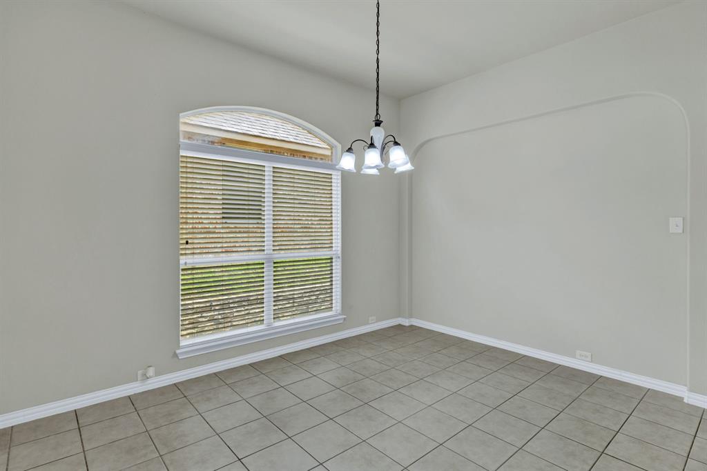 729 Red Elm Lane Property Photo 7
