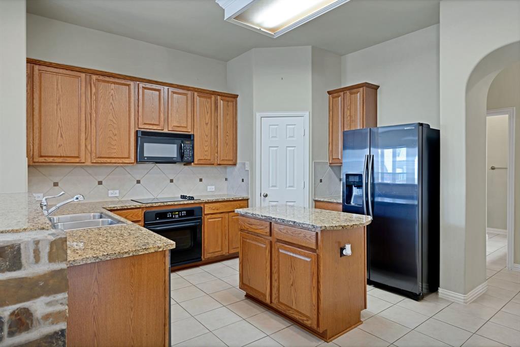 729 Red Elm Lane Property Photo 18