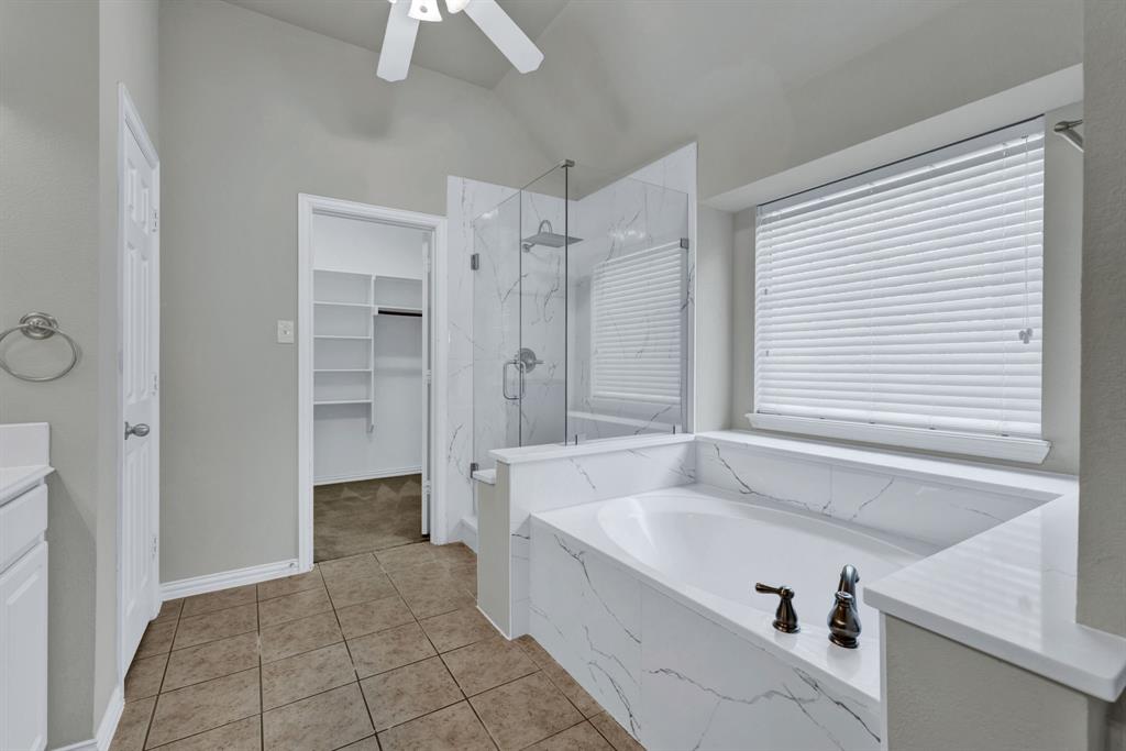729 Red Elm Lane Property Photo 24