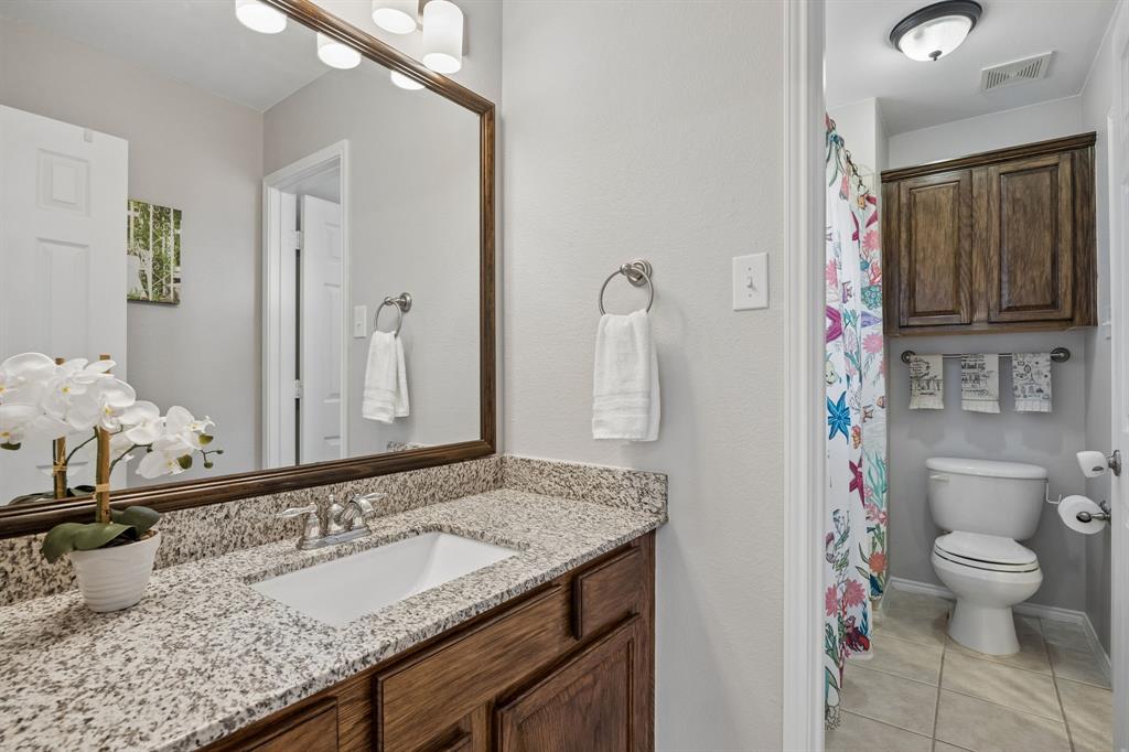 9004 Regal Oaks Drive Property Photo 26