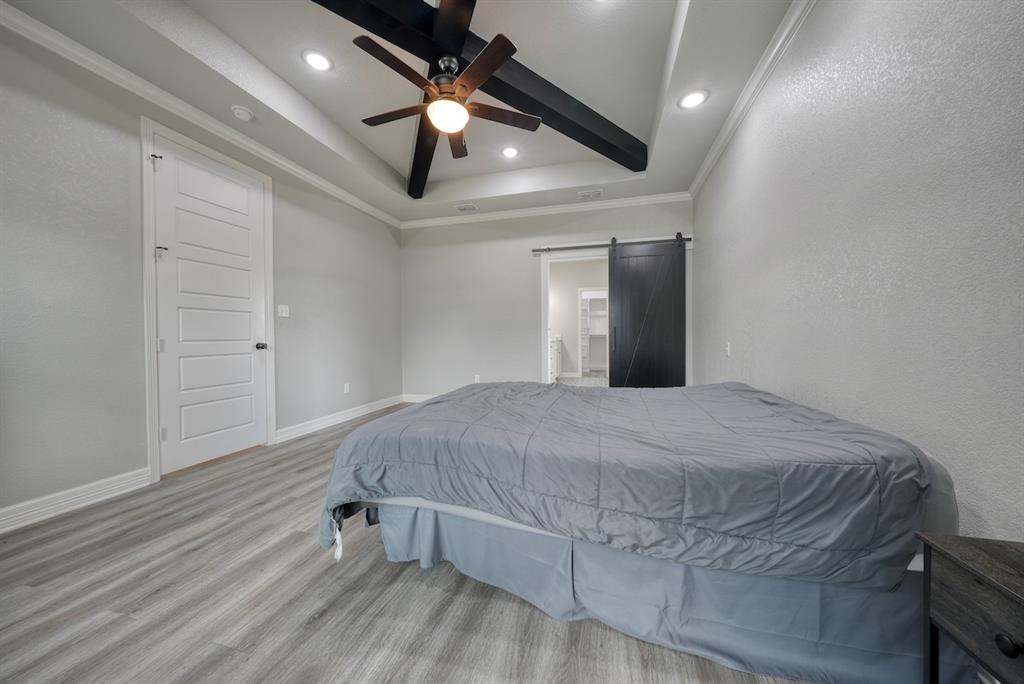 12121 Oak Grove Drive Property Photo 19