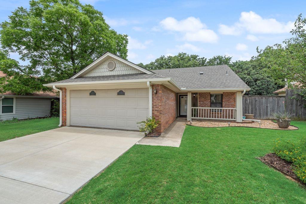 2904 Weston Drive Property Photo 2