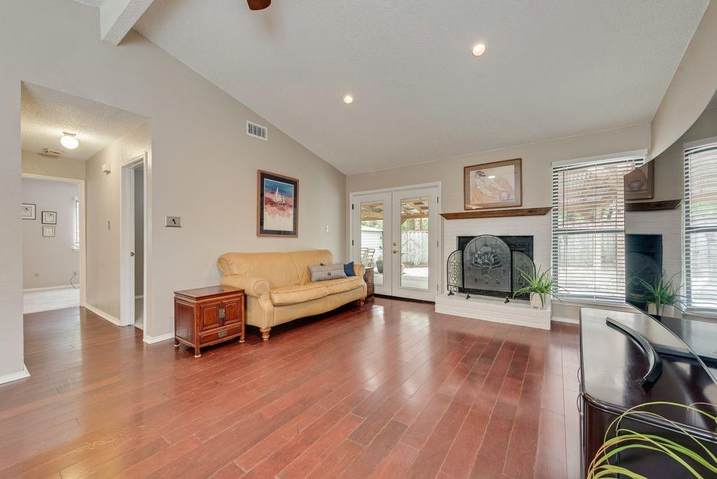 2904 Weston Drive Property Photo 7
