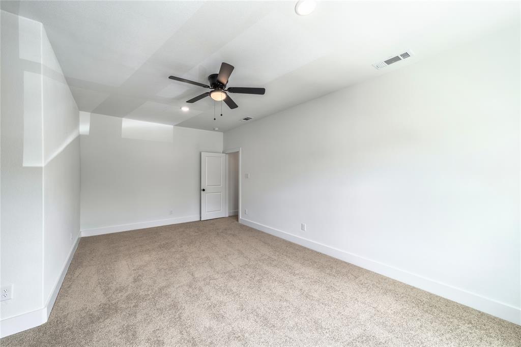 1426 Evans Avenue Property Photo 24