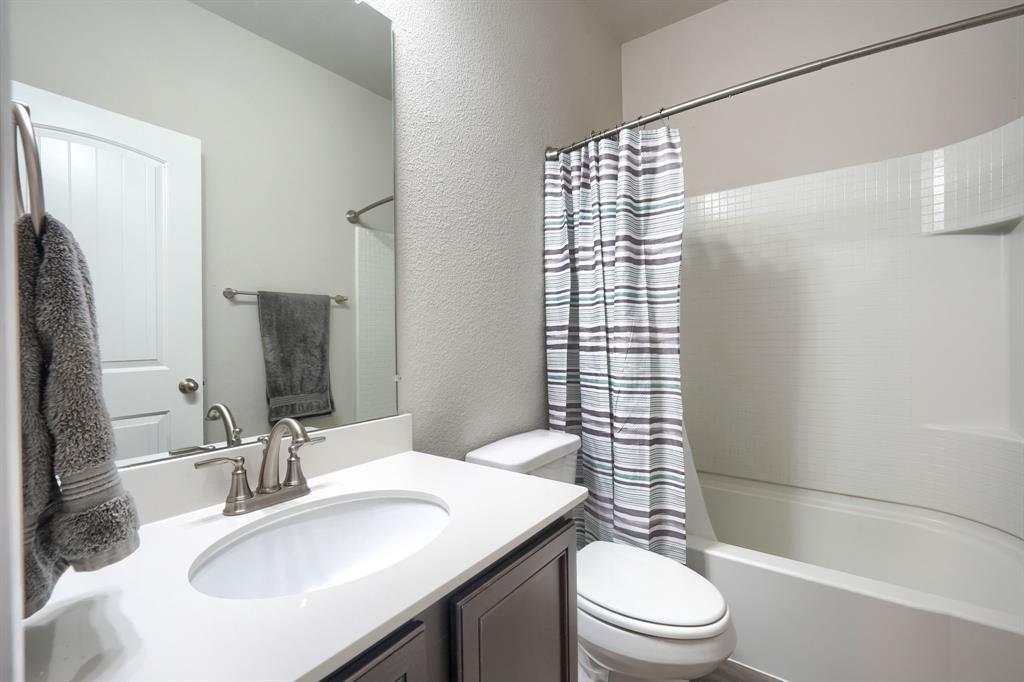 3805 S Courtney Court Property Photo 14