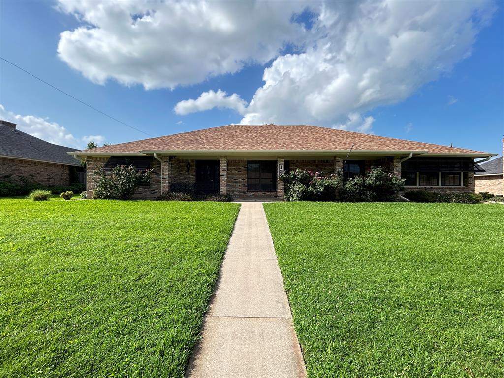 122 Cedar Springs Boulevard Property Photo 1