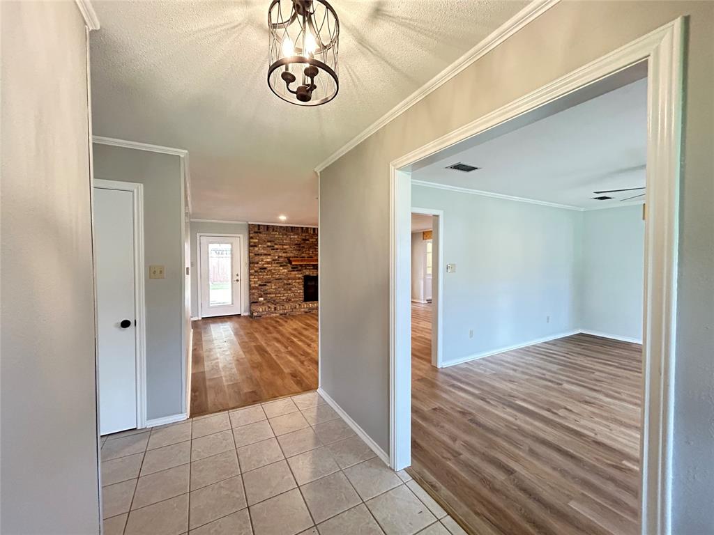 122 Cedar Springs Boulevard Property Photo 4