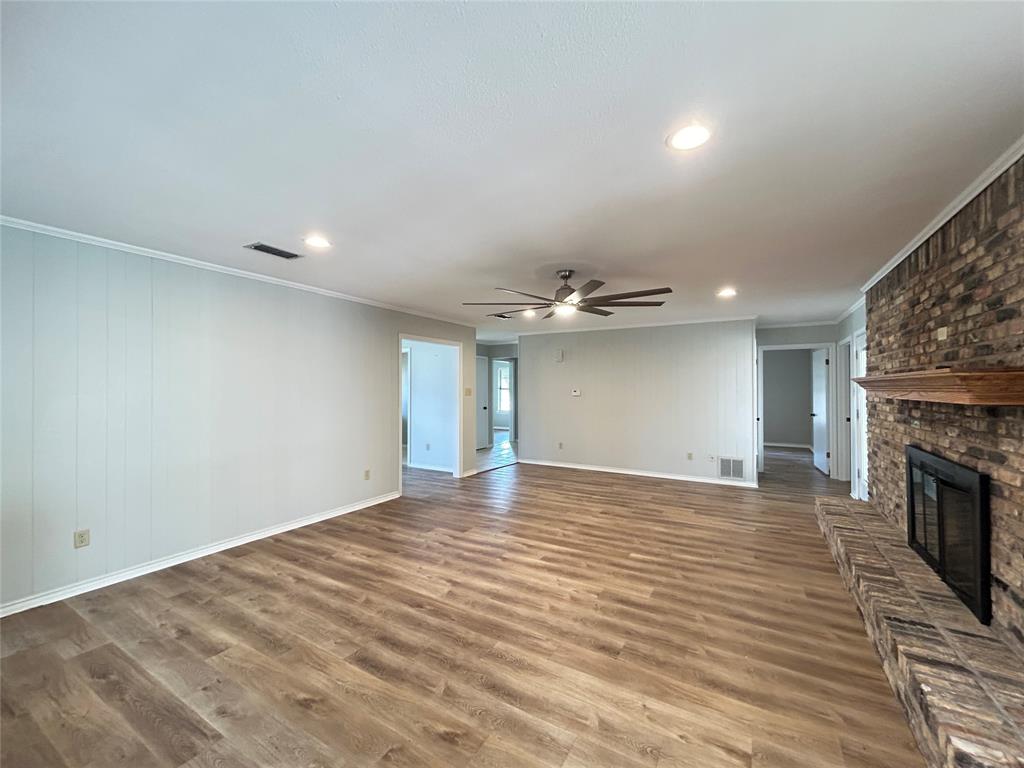122 Cedar Springs Boulevard Property Photo 9