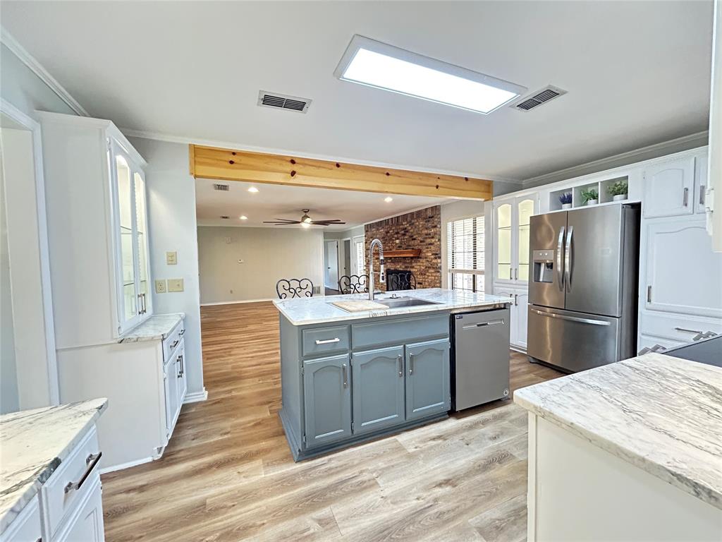 122 Cedar Springs Boulevard Property Photo 11