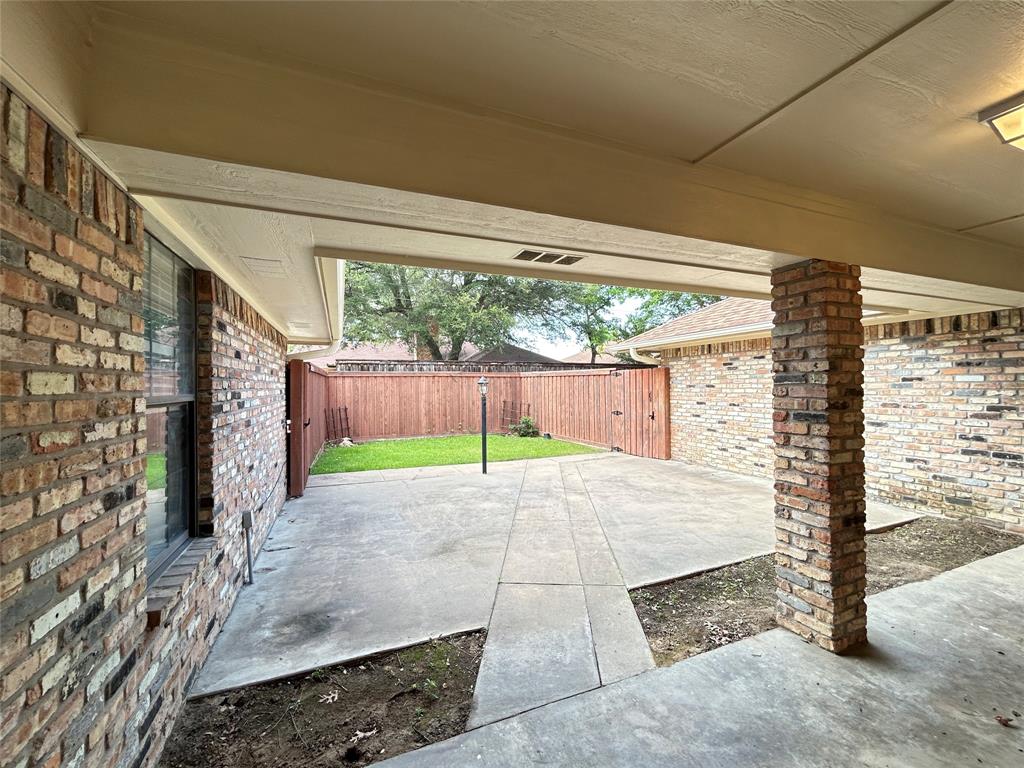 122 Cedar Springs Boulevard Property Photo 31