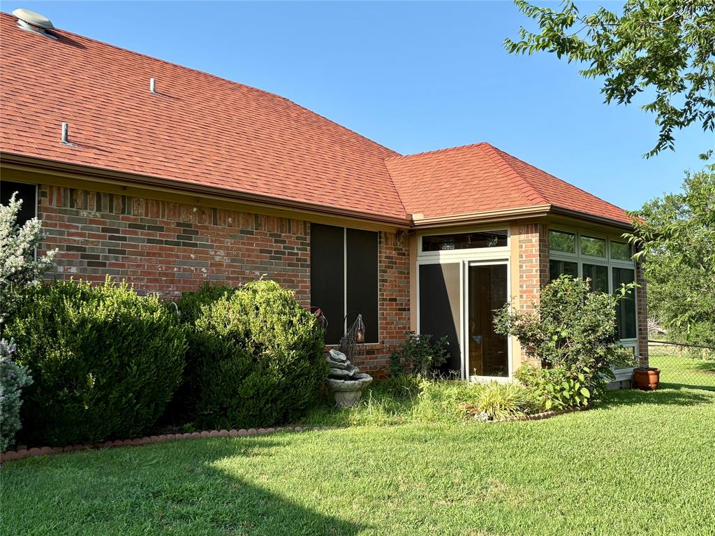 3084 Hagerman Road Property Photo 5