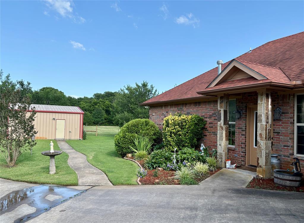 3084 Hagerman Road Property Photo 6
