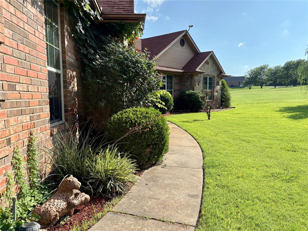 3084 Hagerman Road Property Photo 8