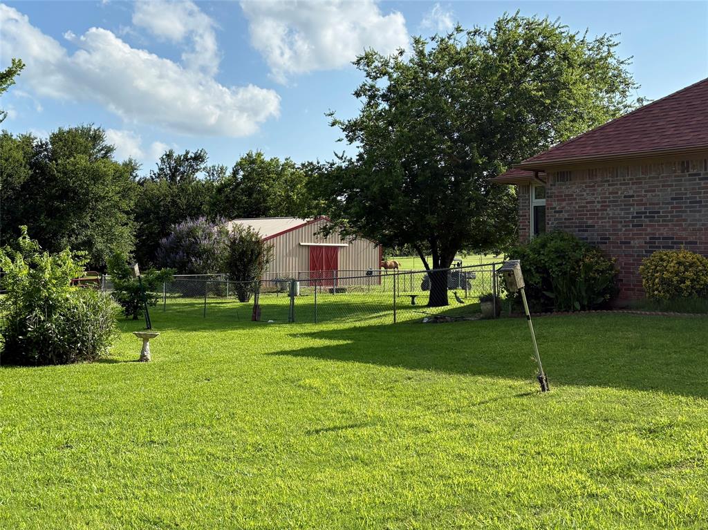 3084 Hagerman Road Property Photo 9