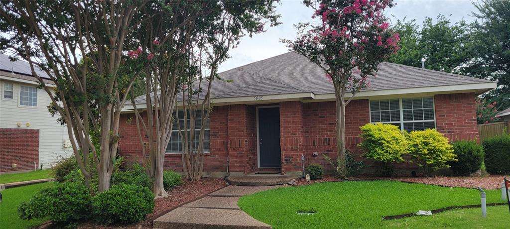 5005 Boxwood Lane Property Photo 1