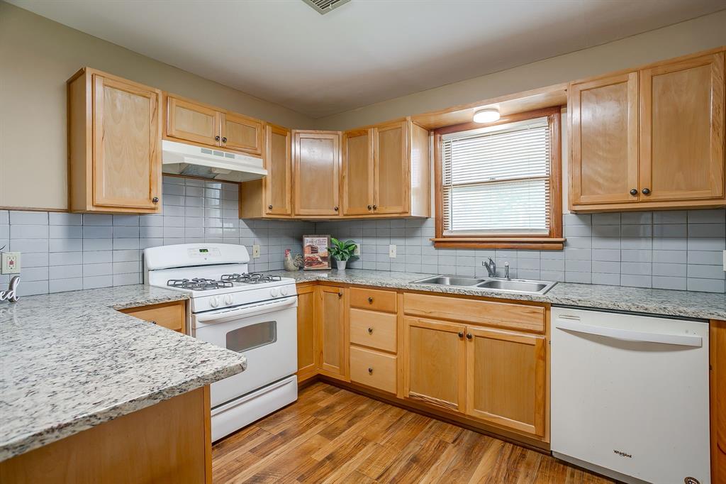 601 Perry Drive Property Photo 1