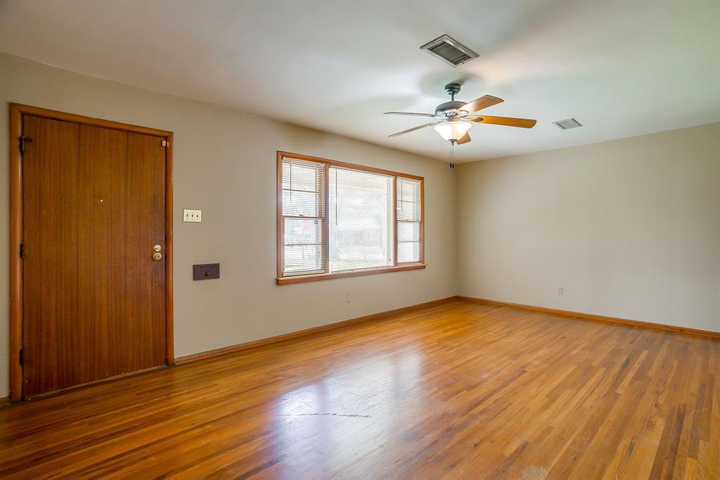 601 Perry Drive Property Photo 5