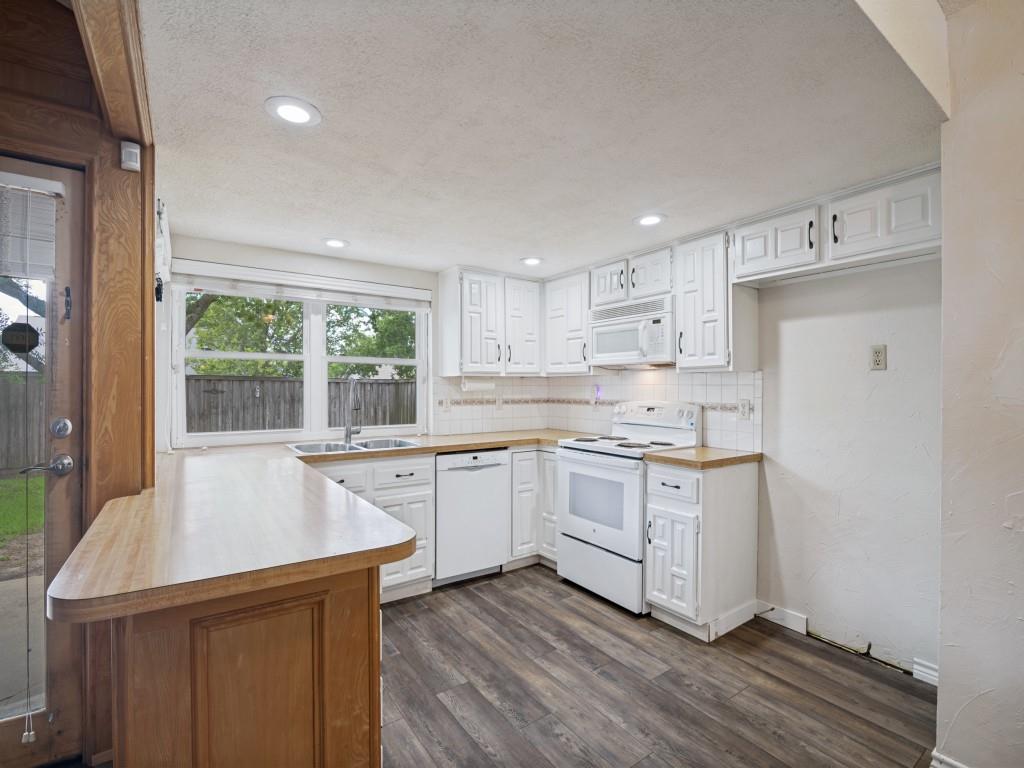 4504 Palos Verdes Drive Property Photo 11
