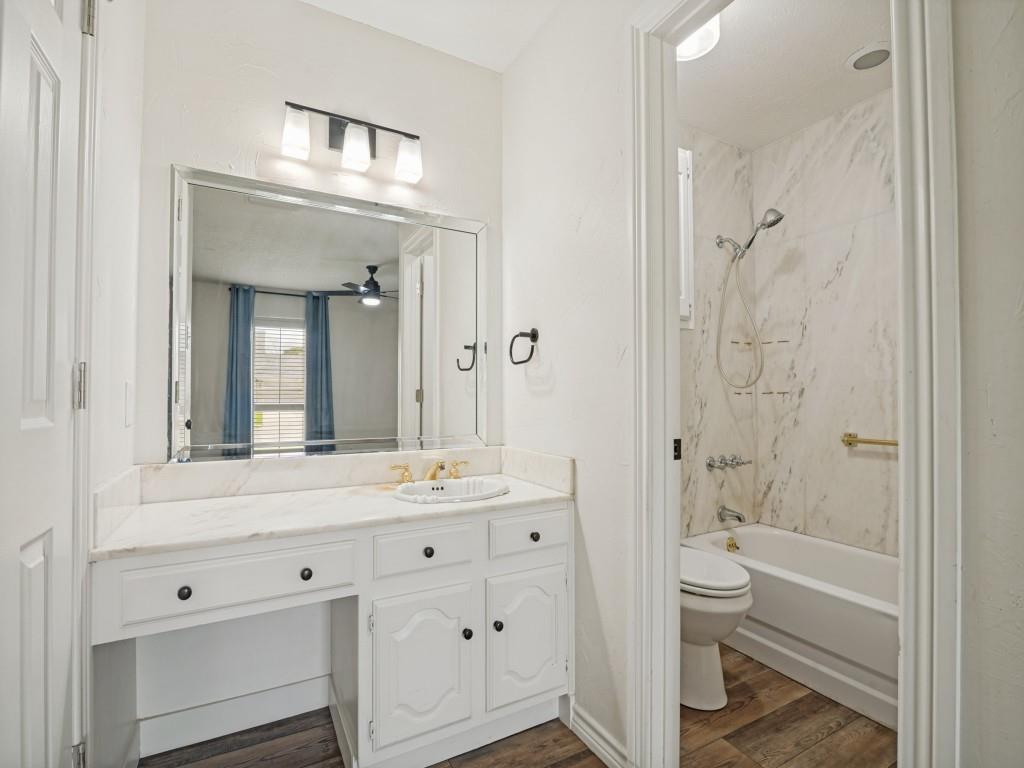 4504 Palos Verdes Drive Property Photo 18