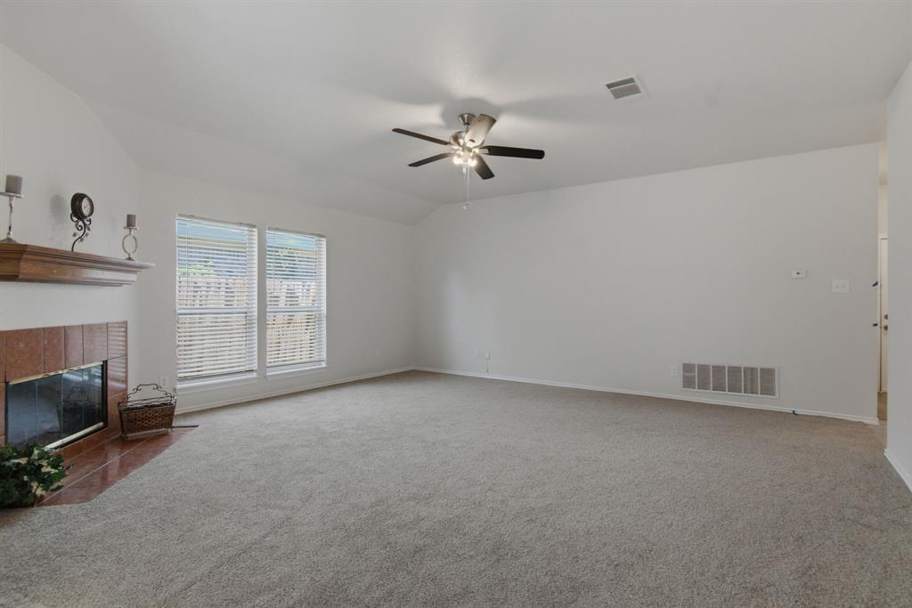 6317 Rockhaven Drive Property Photo 8
