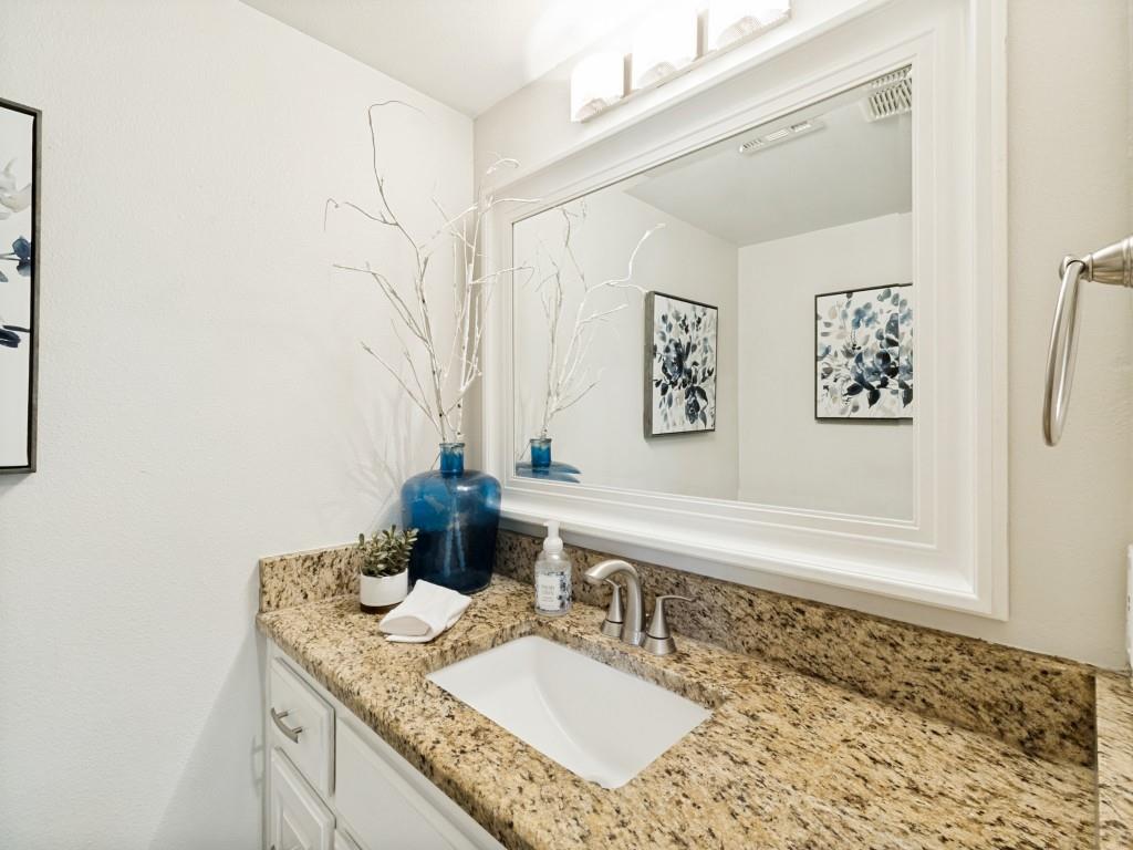 9405 Timberleaf Drive Property Photo 17