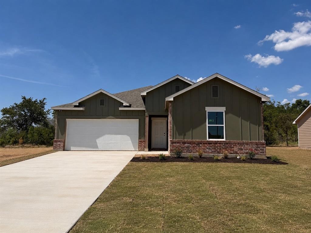 1813 Zelvia Lane Property Photo 1