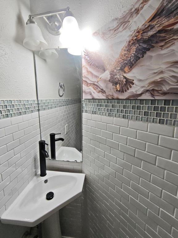 9696 Walnut Street 1201 Property Photo 15