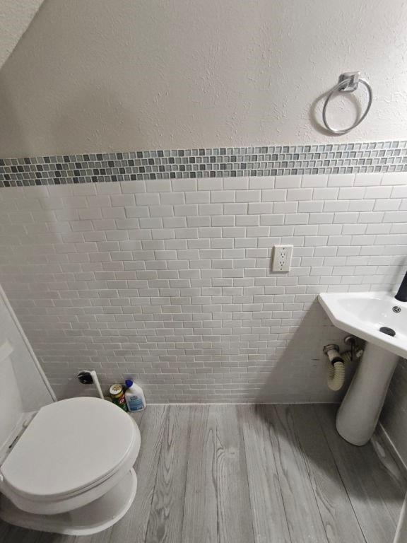 9696 Walnut Street 1201 Property Photo 17