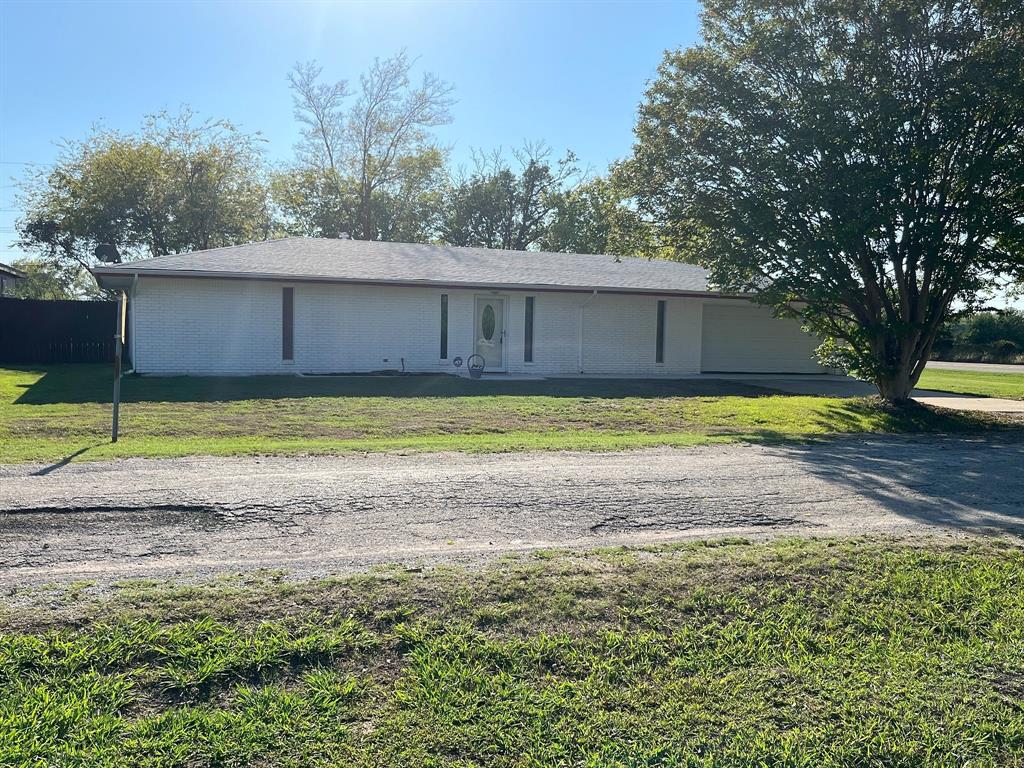 110 Circle Drive Property Photo 1