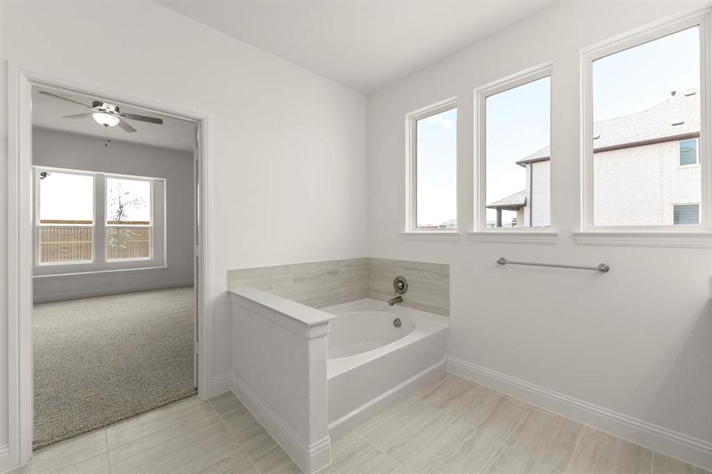 5620 Chevalier Way Property Photo 11