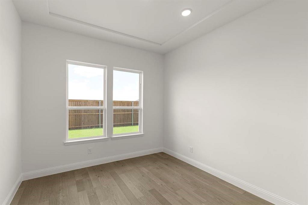 5620 Chevalier Way Property Photo 13